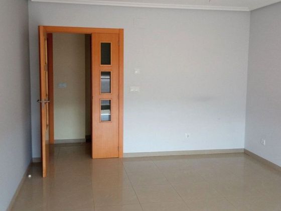 Foto 1 de Piso en venta en Monóvar/Monòver de 3 habitaciones con ascensor