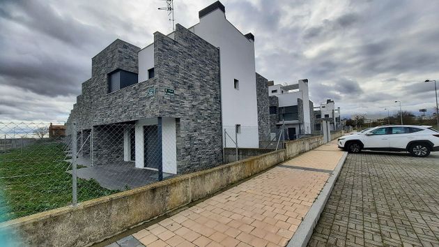 Foto 1 de Casa en venda a La Flecha - Monasterio del Prado de 4 habitacions amb piscina