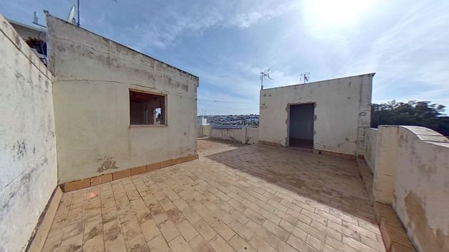 Foto 1 de Venta de casa en Villamartín de 4 habitaciones con terraza y garaje