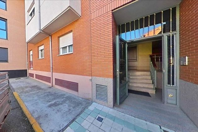 Foto 1 de Pis en venda a Avenida de Madrid de 3 habitacions amb balcó i calefacció