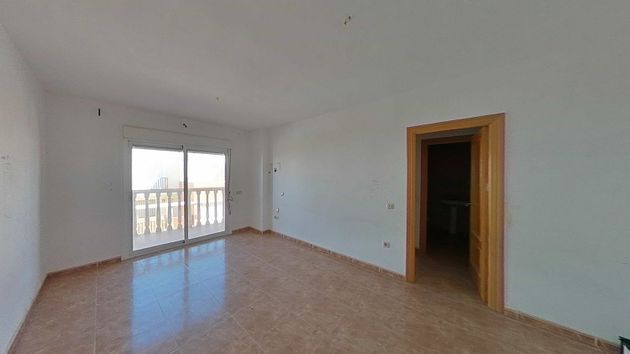 Foto 2 de Piso en venta en Berja de 3 habitaciones con terraza y balcón