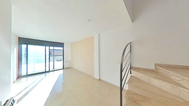 Foto 2 de Dúplex en venda a Sant Feliu de Codines de 3 habitacions amb terrassa i garatge