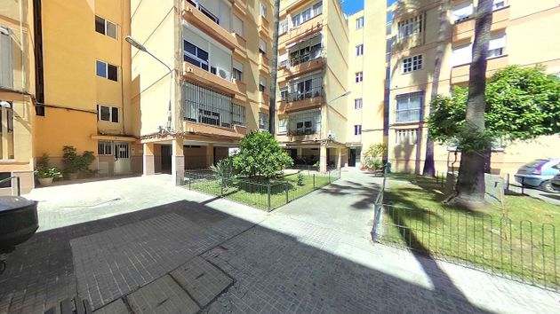 Foto 1 de Pis en venda a Ayuntamiento-Barrio Alto de 3 habitacions amb ascensor
