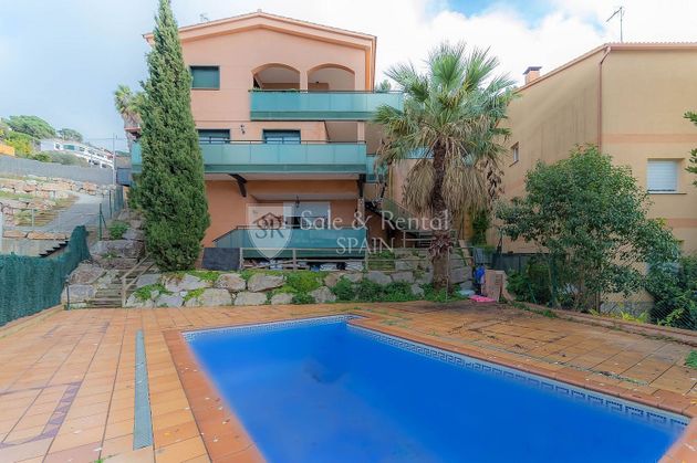Foto 1 de Chalet en venta en Urbanitzacions de 5 habitaciones con terraza y piscina