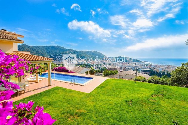 Foto 1 de Venta de chalet en Tossa De Mar de 4 habitaciones con terraza y piscina