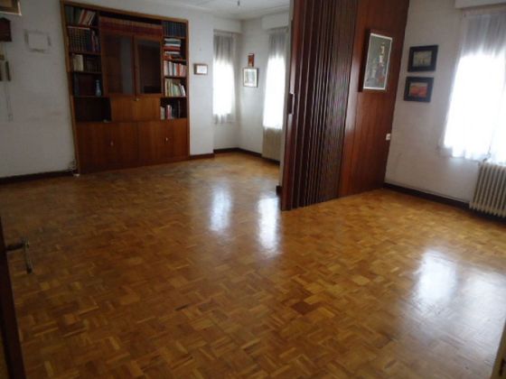 Foto 2 de Pis en venda a Villena de 4 habitacions i 164 m²