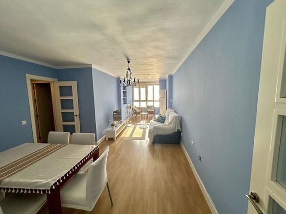 Foto 2 de Pis en venda a Cortadura - Zona Franca  de 3 habitacions amb terrassa i balcó