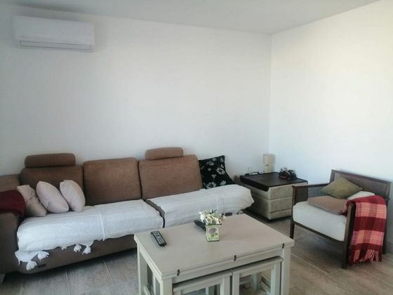 Foto 2 de Alquiler de piso en Playa Stª Mª del Mar - Playa Victoria de 3 habitaciones con terraza y muebles