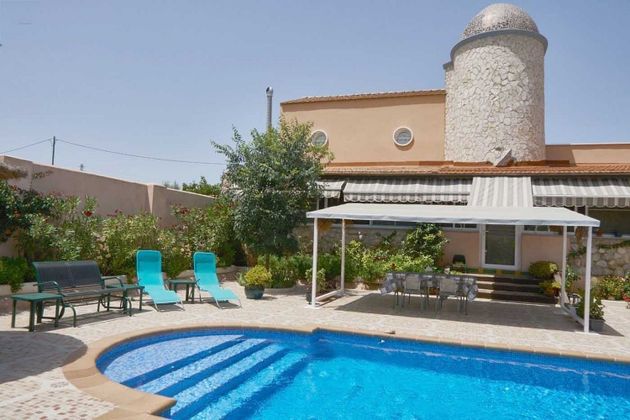 Foto 1 de Xalet en venda a Amposta de 5 habitacions amb terrassa i piscina