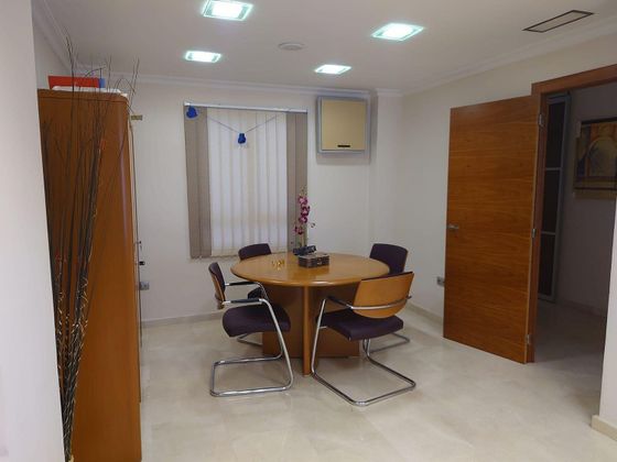 Foto 2 de Piso en venta en Centro Puerto de 4 habitaciones con aire acondicionado y calefacción