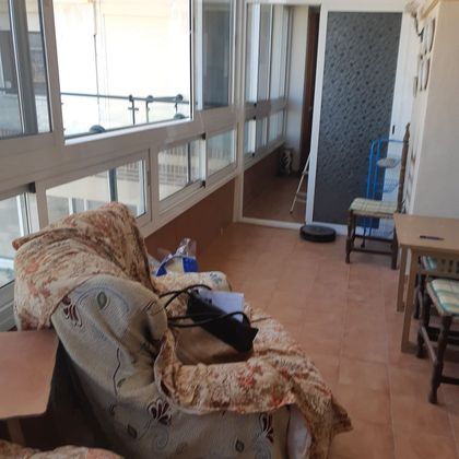 Foto 2 de Piso en venta en Vistahermosa de 4 habitaciones con terraza y piscina