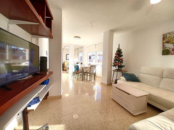Foto 2 de Piso en alquiler en Pla de Bon Repós de 3 habitaciones con garaje y muebles