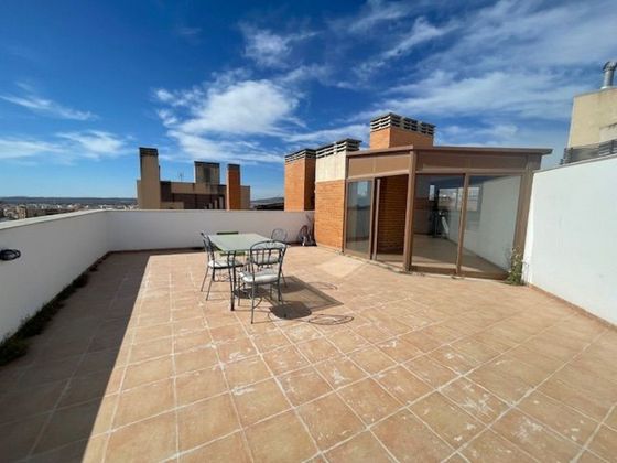 Foto 2 de Àtic en venda a Paus - Poligono San Blas de 4 habitacions amb terrassa i piscina