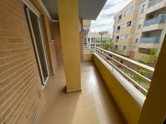 Foto 2 de Pis en venda a San Juan de Alicante/Sant Joan d´Alacant de 4 habitacions amb terrassa i garatge