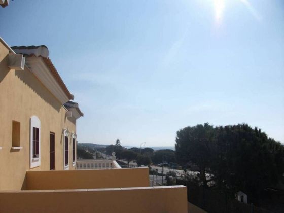 Foto 1 de Casa adossada en lloguer a Moguer de 4 habitacions amb terrassa i garatge
