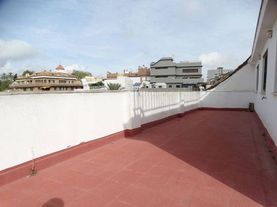 Foto 1 de Àtic en venda a Centro - Huelva de 3 habitacions amb terrassa i aire acondicionat