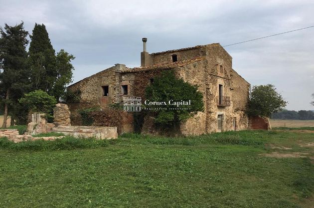 Foto 1 de Casa rural en venda a Corçà de 5 habitacions amb terrassa i piscina