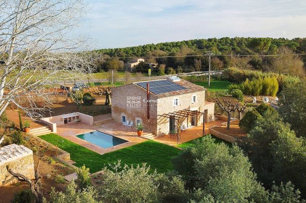 Foto 1 de Casa rural en venta en Forallac de 3 habitaciones con piscina y jardín
