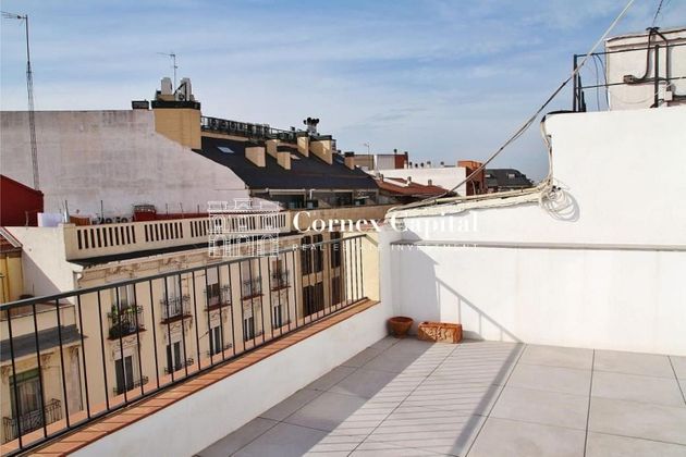 Foto 1 de Ático en venta en Trafalgar de 2 habitaciones con terraza y balcón