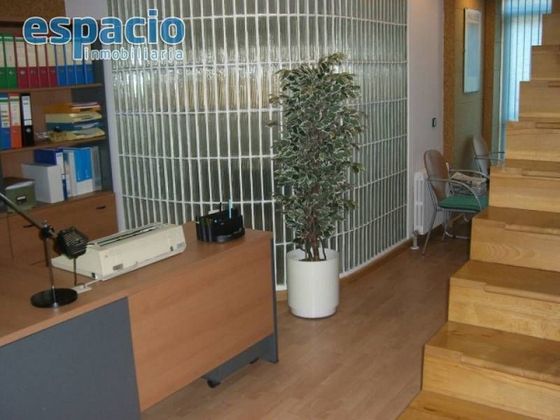 Foto 2 de Oficina en alquiler en Centro - Ponferrada con garaje y aire acondicionado