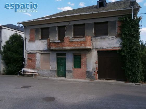 Foto 1 de Chalet en venta en Congosto de 3 habitaciones con garaje y balcón