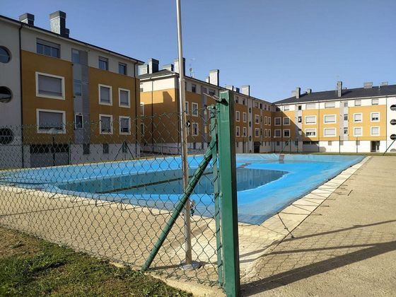 Foto 2 de Pis en venda a Camponaraya de 2 habitacions amb piscina i garatge