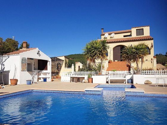 Foto 1 de Casa rural en venta en calle Partida Racons de 8 habitaciones con terraza y piscina