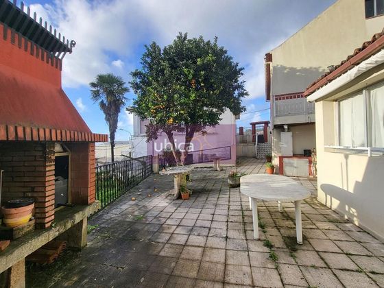 Foto 2 de Xalet en venda a Cabral - Candeán de 5 habitacions amb terrassa i jardí