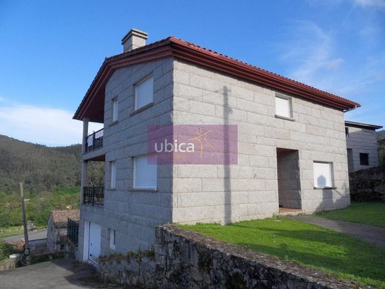 Foto 2 de Xalet en venda a Baiona de 5 habitacions amb terrassa i garatge