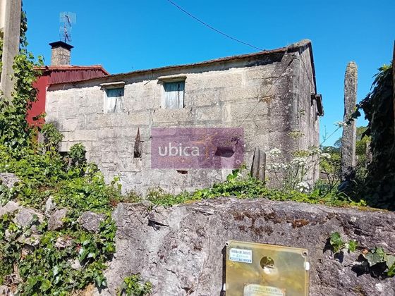 Foto 1 de Casa adossada en venda a Ponteareas amb terrassa i jardí