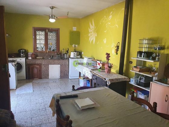 Foto 2 de Chalet en venta en Porriño (O) de 4 habitaciones con jardín y calefacción