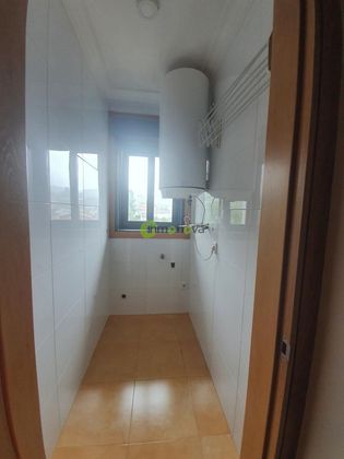 Foto 2 de Pis en venda a Castrelos - Sardoma de 2 habitacions amb calefacció i ascensor