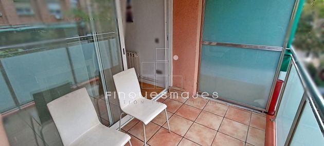 Foto 2 de Piso en venta en Centre - Hospitalet de Llobregat, L´ de 2 habitaciones con terraza y balcón