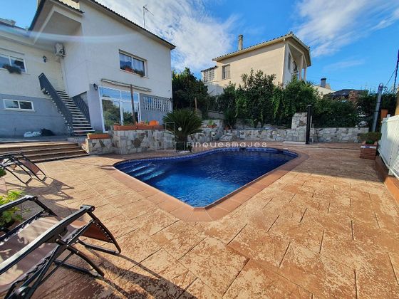 Foto 1 de Xalet en venda a Lliçà d´Amunt de 3 habitacions amb terrassa i piscina
