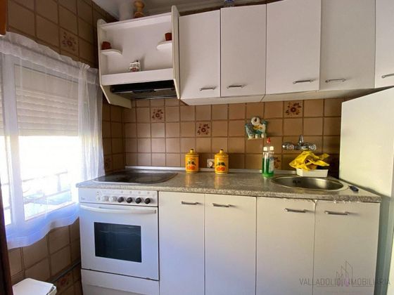 Foto 2 de Venta de casa en Fuensaldaña de 3 habitaciones con calefacción