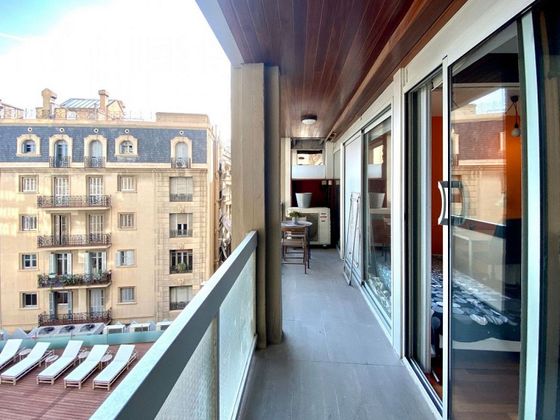 Foto 2 de Pis en venda a Sant Gervasi - Galvany de 4 habitacions amb terrassa i balcó