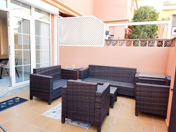 Foto 2 de Casa en venda a Zona Puerto Deportivo de 4 habitacions amb terrassa i piscina