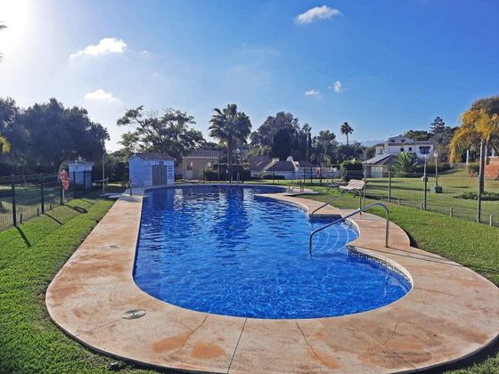 Foto 1 de Xalet en venda a Calahonda de 6 habitacions amb terrassa i piscina