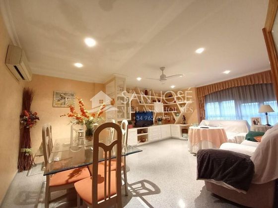 Foto 1 de Venta de piso en Novelda de 4 habitaciones con terraza y aire acondicionado