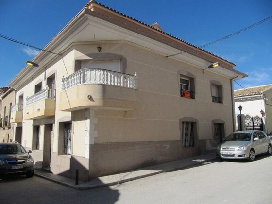 Foto 1 de Casa en venda a Algueña de 5 habitacions amb terrassa i garatge