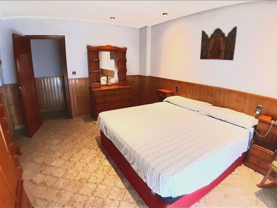 Foto 2 de Pis en venda a Monforte del Cid de 3 habitacions amb terrassa i balcó