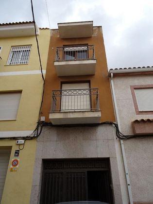 Foto 2 de Chalet en venta en El Fondo de les Neus-El Hondon de las Nieves de 8 habitaciones con terraza y balcón