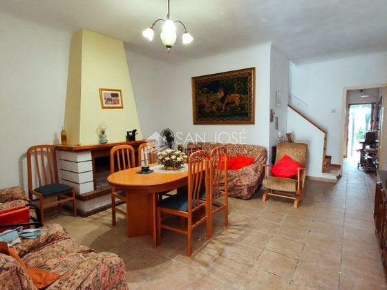 Foto 2 de Xalet en venda a El Fondo de les Neus-El Hondon de las Nieves de 3 habitacions amb terrassa i calefacció