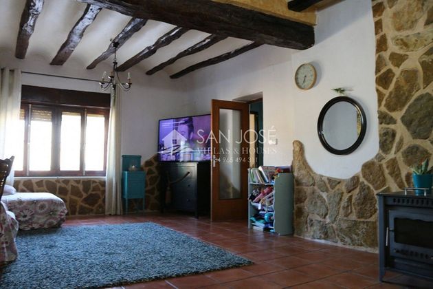 Foto 2 de Casa rural en venda a Pinós de 7 habitacions amb terrassa i garatge