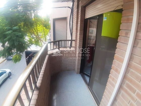 Foto 2 de Venta de piso en Novelda de 3 habitaciones con balcón y aire acondicionado