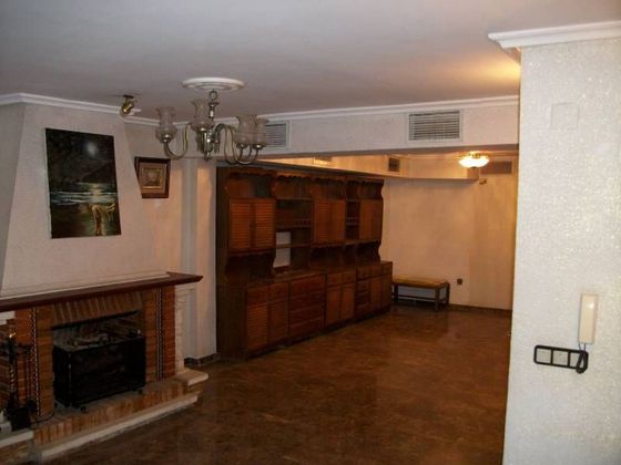 Foto 1 de Xalet en venda a Carolinas Bajas de 4 habitacions amb balcó i aire acondicionat