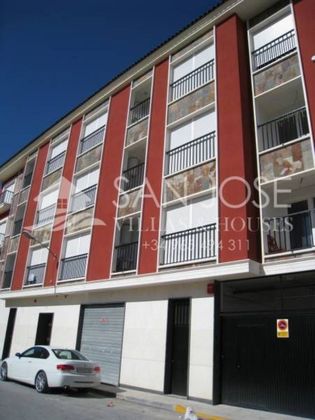 Foto 1 de Venta de piso en Monforte del Cid de 3 habitaciones con terraza y garaje