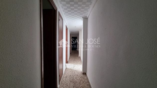 Foto 2 de Piso en venta en Monóvar/Monòver de 5 habitaciones con ascensor