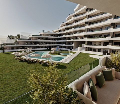 Foto 2 de Pis en venda a San Miguel de Salinas de 3 habitacions amb terrassa i piscina