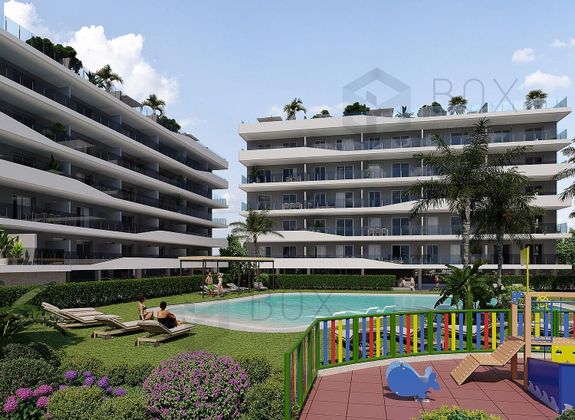 Foto 2 de Pis en venda a Playa Tamarit - Playa Lisa - Gran Playa de 3 habitacions amb terrassa i piscina